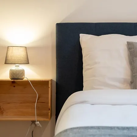 Apartamento - Beautiful T2 For 2 People Parking !